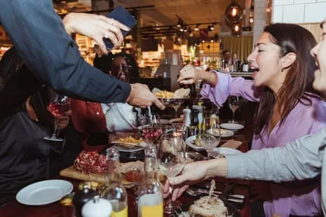 Early Evening Dining Trend: The Reasons Young Americans Are Choosing Earlier Meal Times